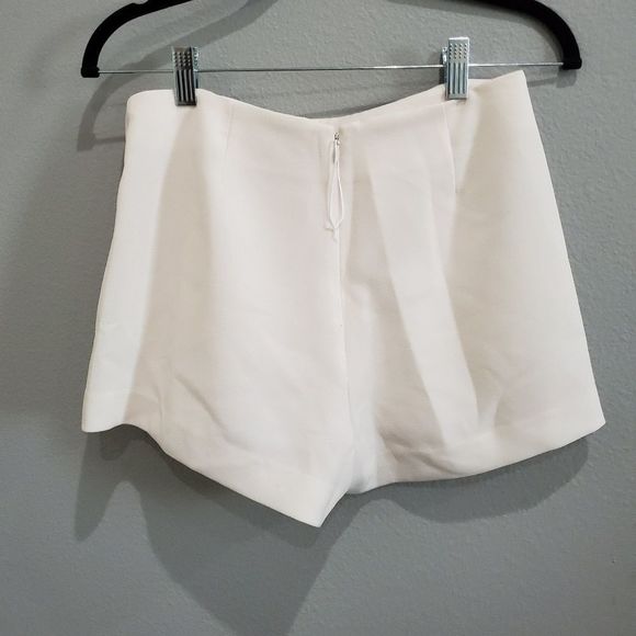 BCBGeneration creme leather skort size 2 - Picture 2 of 5